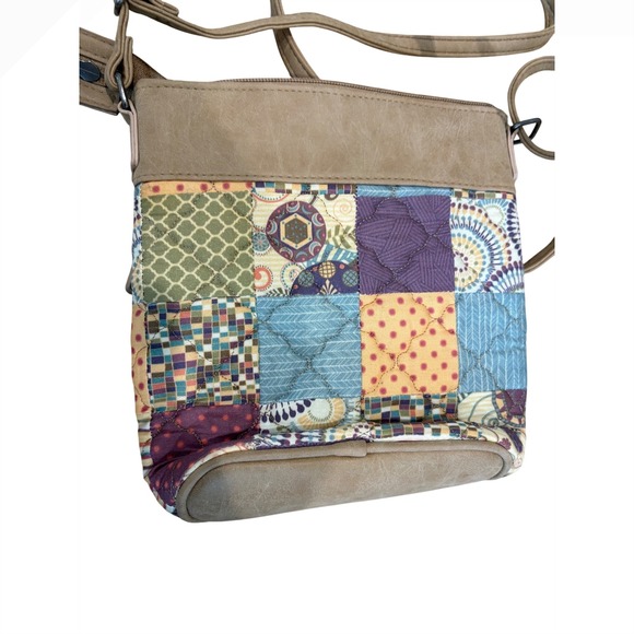 Donna Sharp Kentucky Original Quilted Patchwork Crossbody Bag Tan Strap - Picture 8 of 8